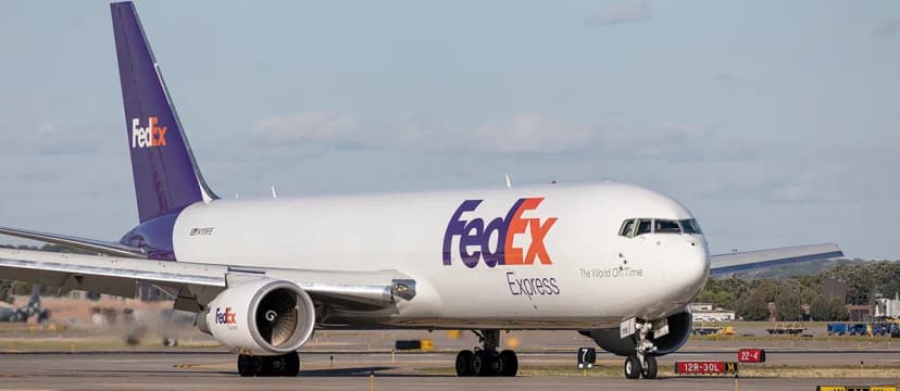 FedEx Rises on Plans to Consolidate Business