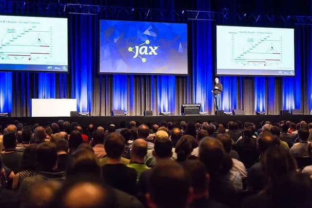 2iQ’s IT Cloud Architect to present at Germany’s JAX IT conference this week